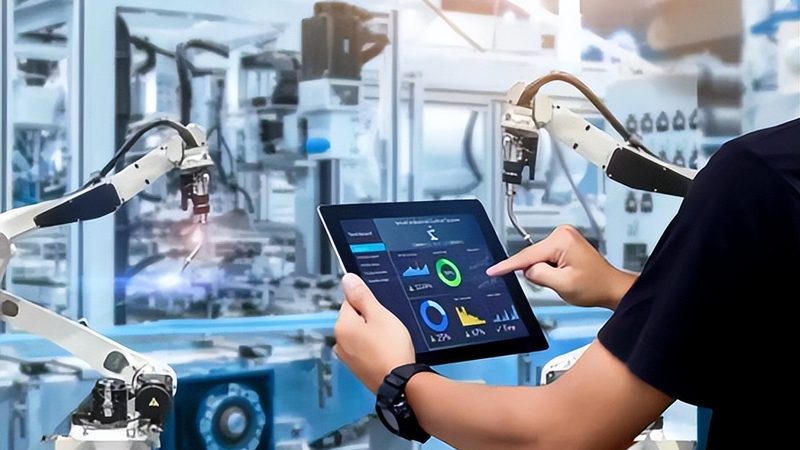 CRM系统开发：功能解析与关键考量